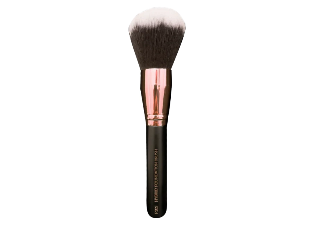 Layla Cosmetics Hybrid Foundation Brush F102